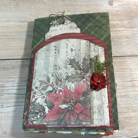 Handmade Christmas junk journal - Picture 1 of 7